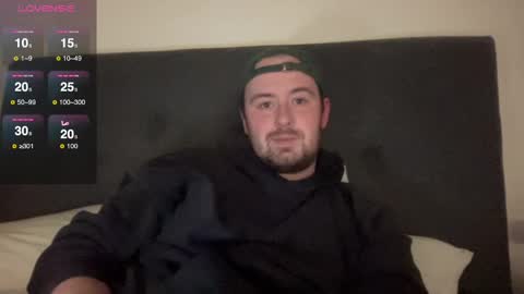 Snapshot of austin_anders chatting on December 17, 2024, 11:49 pm Austin Anders online show from December 17, 2024, 11:49 pm