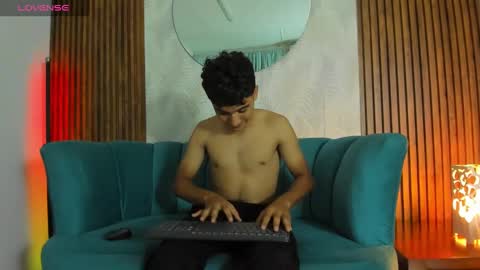 Austin online show from January 11, 2025, 1:37 am