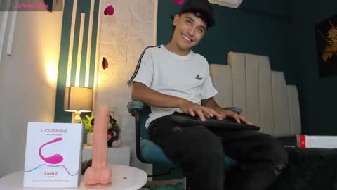 Austin online show from February 17, 2025, 8:04 pm