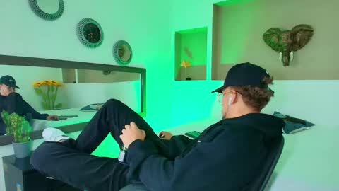 AUSTIN  online show from January 12, 2025, 5:03 am