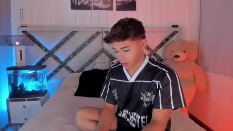 Snapshot of austin_connorr chatting on September 20, 2025, 10:05 am austin online show from September 20, 2025, 10:05 am