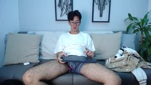 austinreeds online show from November 29, 2025, 8:34 pm