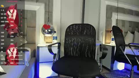 austinreeds online show from March 12, 2026, 12:11 pm