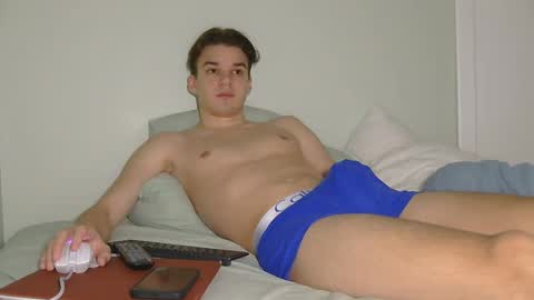 Auston 3 online show from February 6, 2025, 5:19 pm