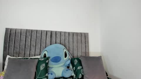 ava_kris online show from May 10, 2026, 4:06 am