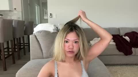 Snapshot of ava_petite_ chatting on April 27, 2026, 6:50 pm Little Ava online show from April 27, 2026, 6:50 pm