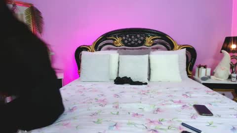 Pamela online show from December 9, 2024, 5:40 am