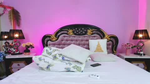 avaaaddamss online show from February 4, 2025, 12:11 pm