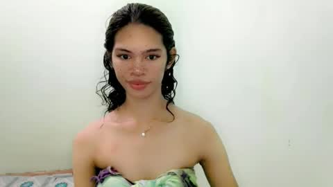 avacadaxcx online show from September 12, 2025, 9:53 am