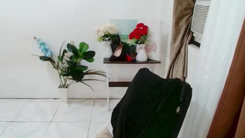 avacadaxcx online show from February 19, 2026, 12:50 am