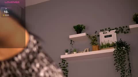 Ava online show from April 18, 2026, 6:45 pm