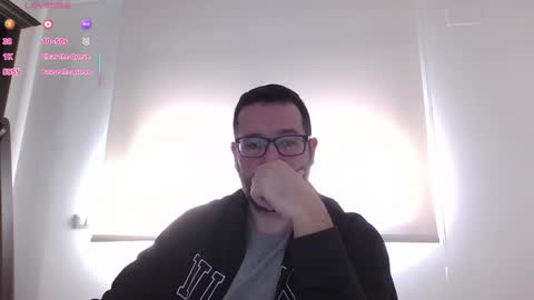 Snapshot of avago chatting on February 1, 2025, 9:43 am avago online show from February 1, 2025, 9:43 am