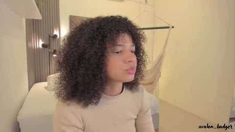 Avalon online show from September 8, 2025, 7:46 pm