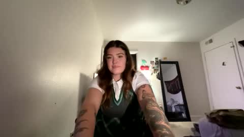 Snapshot of avalovesattention chatting on November 1, 2025, 3:52 am Ava Adorn online show from November 1, 2025, 3:52 am