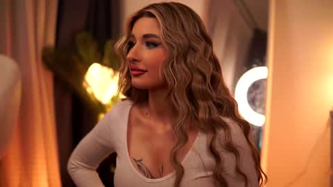 Carina online show from March 1, 2025, 2:15 am