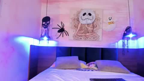 Snapshot of avawhiite chatting on October 30, 2025, 8:09 pm avawhiite online show from October 30, 2025, 8:09 pm