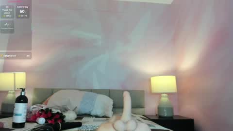 avawhiite online show from April 30, 2026, 9:19 pm