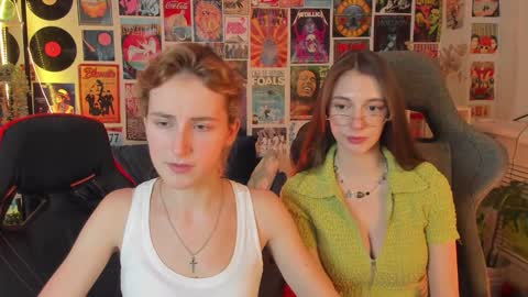 Snapshot of aveangela chatting on January 11, 2025, 12:12 am Avie online show from January 11, 2025, 12:12 am