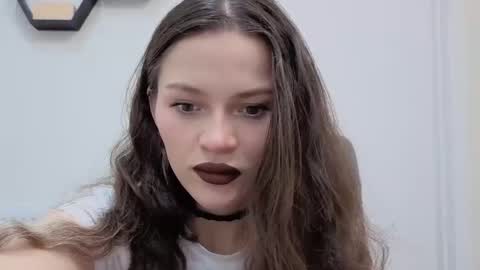 Aveline online show from April 4, 2026, 1:52 pm