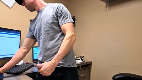 averageandsum online show from January 11, 2026, 12:26 am