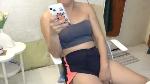 Rhian online show from November 25, 2025, 5:51 am