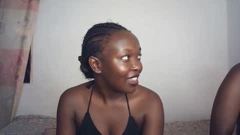 Snapshot of averrine chatting on March 23, 2026, 9:41 pm averrine online show from March 23, 2026, 9:41 pm