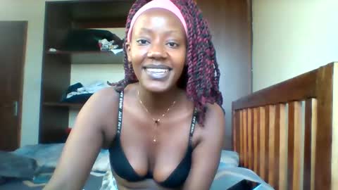 averygoodbadgirl online show from May 19, 2026, 10:21 am