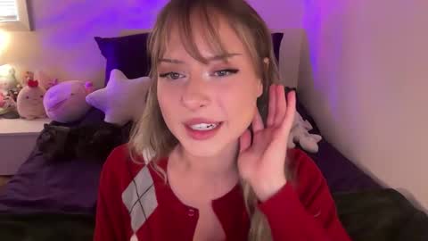 Avery  online show from November 20, 2025, 10:20 pm