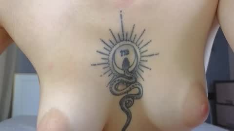 Snapshot of avgustina_love chatting on February 11, 2026, 9:58 am avgustina_love online show from February 11, 2026, 9:58 am