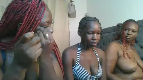 avian_babe1 online show from June 25, 2026, 10:14 pm