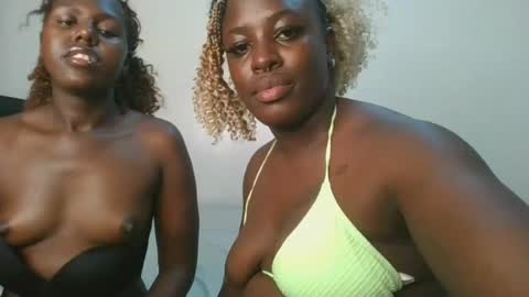 avian_babe1 online show from July 18, 2026, 3:16 pm
