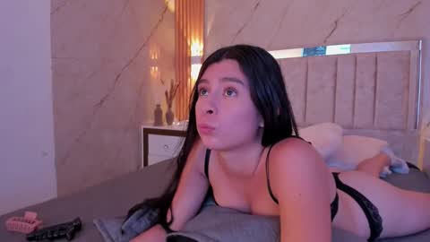 Snapshot of avigail_xo chatting on February 10, 2026, 6:45 pm Avigail online show from February 10, 2026, 6:45 pm