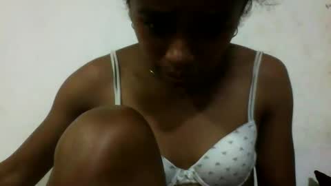 Snapshot of avontsoaldy chatting on October 17, 2025, 5:48 pm avontsoaldy online show from October 17, 2025, 5:48 pm