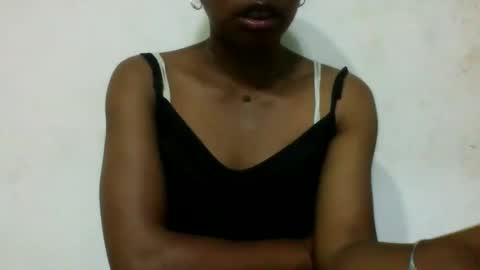 Snapshot of avontsoaldy chatting on October 18, 2025, 6:05 am avontsoaldy online show from October 18, 2025, 6:05 am