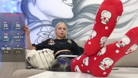 Goddess Avrora online show from December 29, 2024, 10:56 am