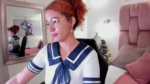 Avril  online show from November 30, 2025, 12:42 pm