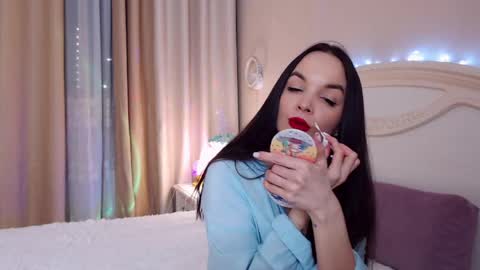 Snapshot of avrora_lew_ chatting on April 30, 2026, 10:36 pm Avrora Inst online show from April 30, 2026, 10:36 pm
