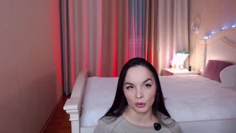 Snapshot of avrora_lew_ chatting on May 1, 2026, 10:14 pm Avrora Inst online show from May 1, 2026, 10:14 pm