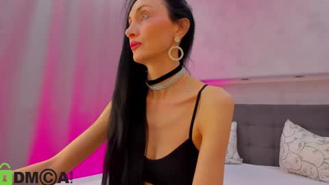 Snapshot of avrora_mars chatting on May 10, 2026, 9:14 am Avrora online show from May 10, 2026, 9:14 am