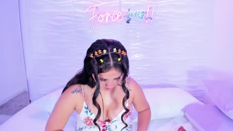 Avy  online show from January 25, 2025, 11:34 am