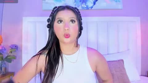 Avy  online show from February 24, 2025, 11:32 am