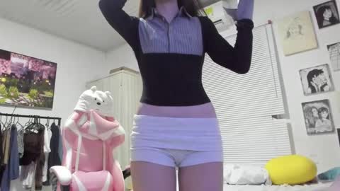 katy online show from February 9, 2025, 3:22 am