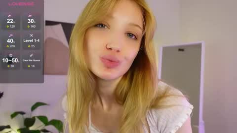 Snapshot of aweryuwu chatting on November 2, 2025, 7:11 am aweryuwu online show from November 2, 2025, 7:11 am