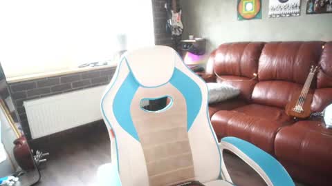 Snapshot of awondrr chatting on June 27, 2026, 11:04 am Alice online show from June 27, 2026, 11:04 am