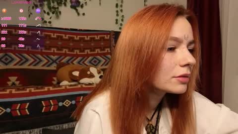 Snapshot of aww_burn chatting on December 16, 2025, 1:32 am Tris online show from December 16, 2025, 1:32 am