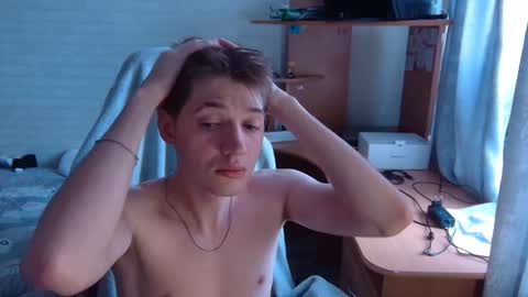 Snapshot of axel_0ne chatting on March 12, 2026, 7:03 am axel_0ne online show from March 12, 2026, 7:03 am