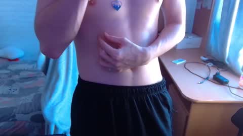 Snapshot of axel_0ne chatting on March 17, 2026, 11:24 am axel_0ne online show from March 17, 2026, 11:24 am