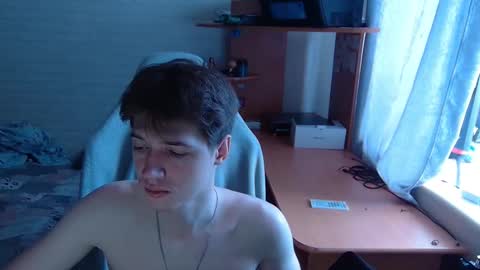Snapshot of axel_0ne chatting on March 25, 2026, 5:35 am axel_0ne online show from March 25, 2026, 5:35 am