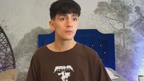 Snapshot of axel_draven chatting on November 3, 2025, 11:33 am axel_draven online show from November 3, 2025, 11:33 am