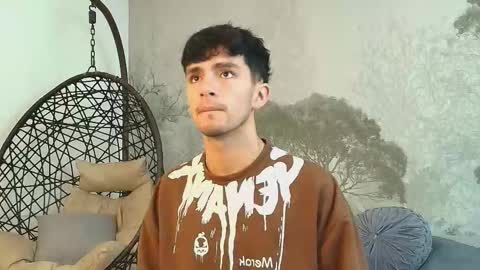 Snapshot of axel_draven chatting on November 10, 2025, 11:09 am axel_draven online show from November 10, 2025, 11:09 am